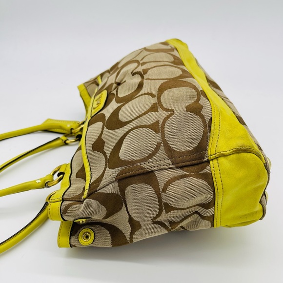 Coach Park Signature Carryall - Picture 5 of 10